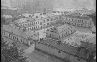 Prison buildings. Photo: Zemskov V. F., Mayakovsky's Participation in the Revolutionary Movement (1906–1910), М., 1957