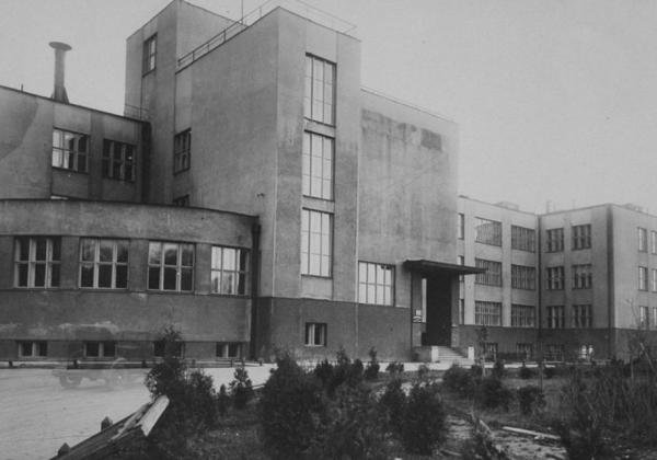 Б. Калужская, 75 (здание института). 1930–35. Фото: PastVu