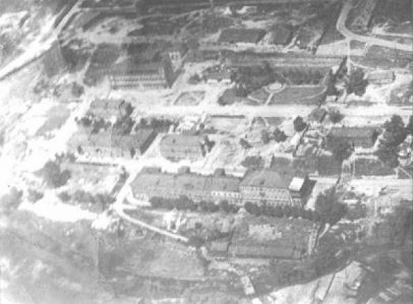 Vladkino factory industrial area that would later become a concentration camp, early 20th century. Source: “Tekhnika i vooryzhenie” 2006, No 9.