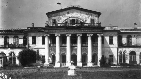 Мамонова дача на Воробьевых горах. 1920–1924. Фото: PastVu Мамонова дача на Воробьевых горах. 1920–1924. Фото: PastVu
