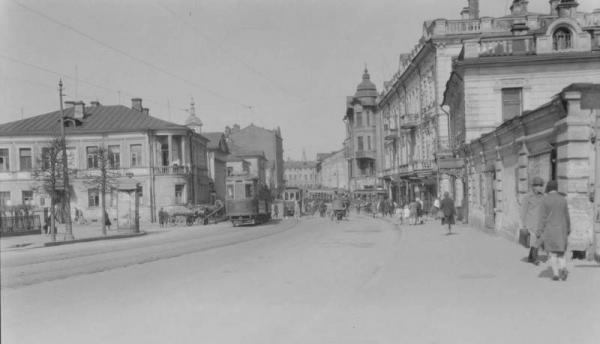 Ул. Волхонка в конце 20-х гг. Фото: alter_vij.livejournal.com Ул. Волхонка в конце 20-х гг. Фото: alter_vij.livejournal.com