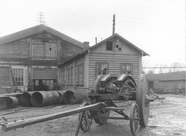 Завод инженера Бари. 1916 г. Фото: PastVu