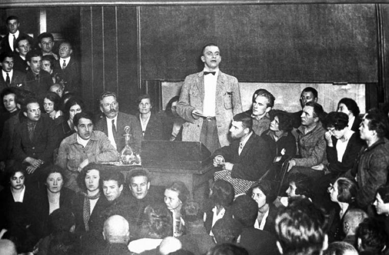 Mayakovsky’s speech at the Polytechnic Museum. Photo: i.timeout.ru Mayakovsky’s speech at the Polytechnic Museum. Photo: i.timeout.ru